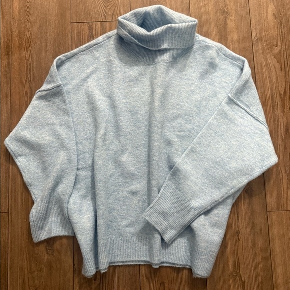 Vince Camuto Sweaters - Vince Camuto Light Blue Turtleneck Sweater XXL Soft Knit Cozy Pullover